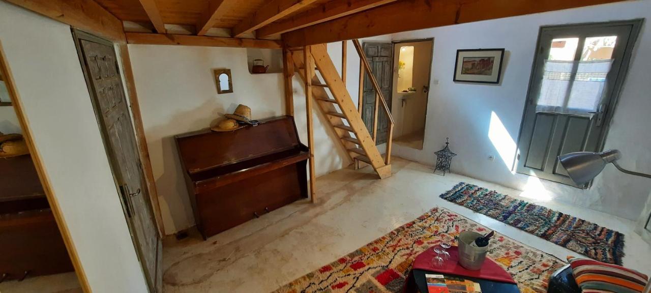 Maison D'Hotes Irocha Tisseldeï Exteriör bild